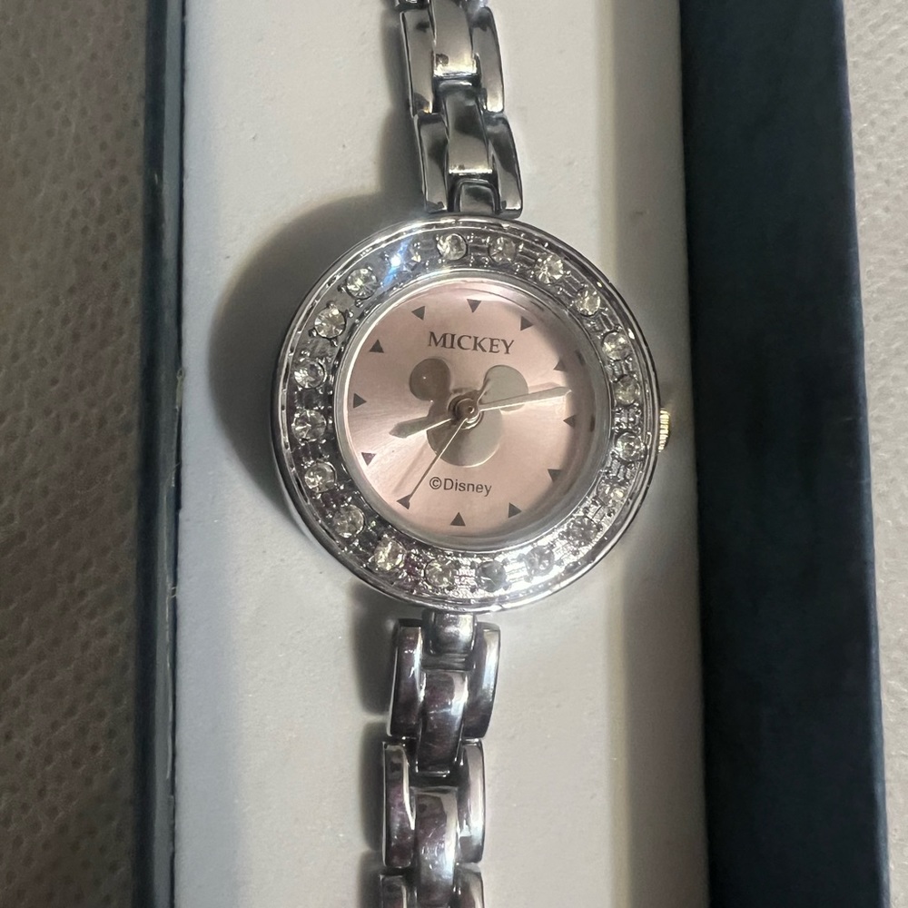 Disney Mickey Watch - Picture 5 of 6